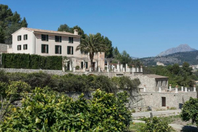 Отель Majestic Holiday Estate in Calvia  Кальвиа